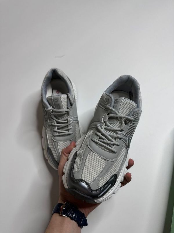 Кроссовки от Nike Кроссовки от Nike