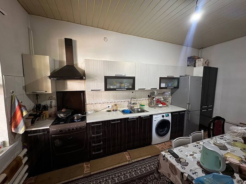Kuhoniy mebel sotiladi ozim ishlatkanman Kuhoniy mebel sotiladi ozim ishlatkanman
