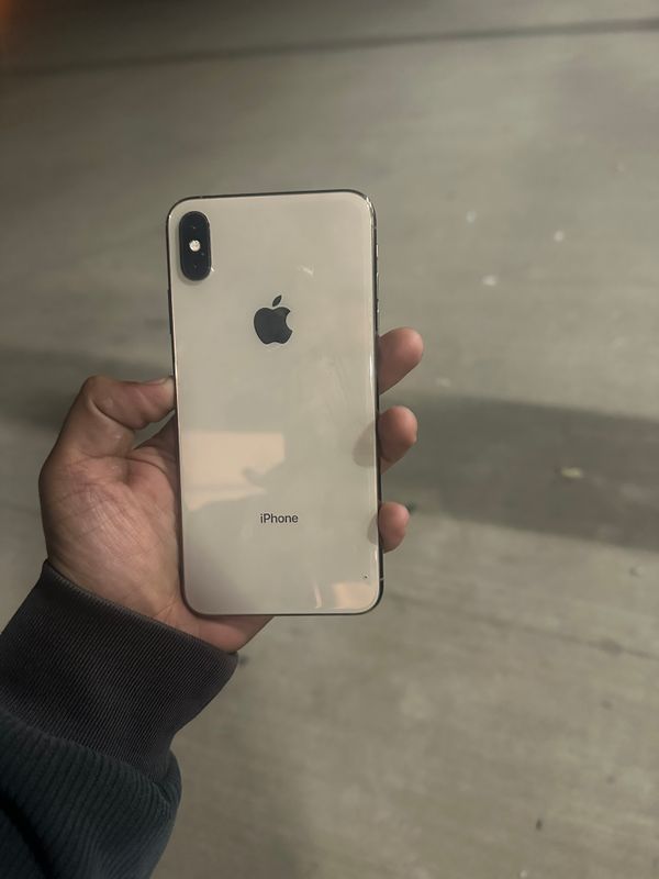Iphone xs max 256 gold Iphone xs max 256 gold