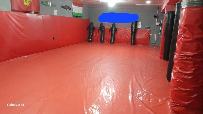 Kurash Matta sotiladi Kurash Matta sotiladi