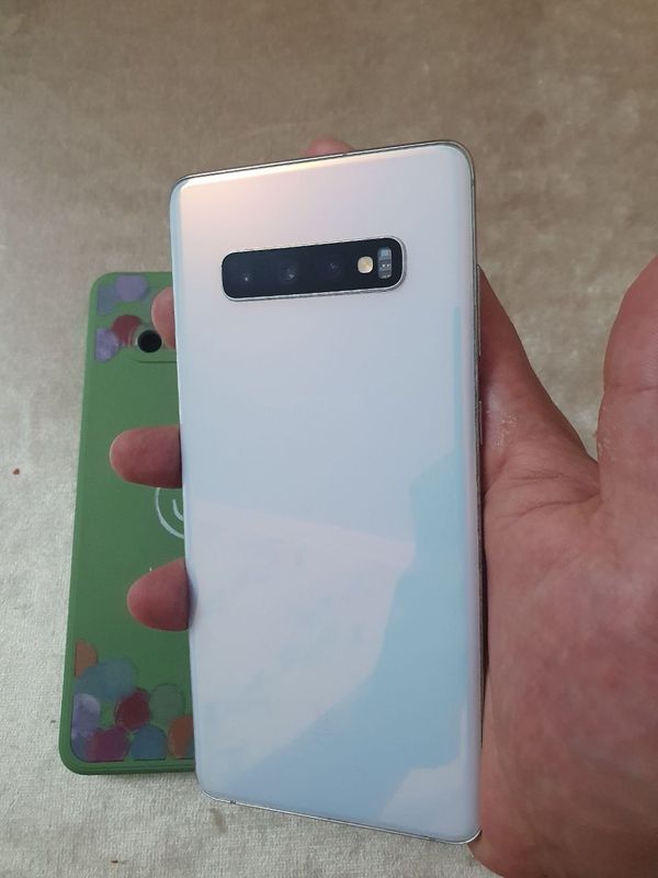 Samsung Galaxy S10 Plus 8/128GB Blue Igravoy Flagman Holati Ideal Zor