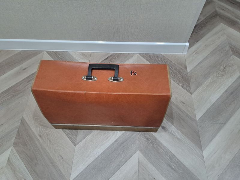 Продаётся веритас швейная машина Продаётся веритас швейная машина
