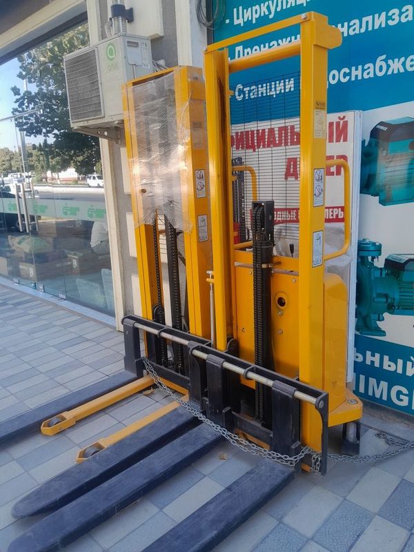 Штаблёр сааб брендига тегишли Штаблёр сааб брендига тегишли