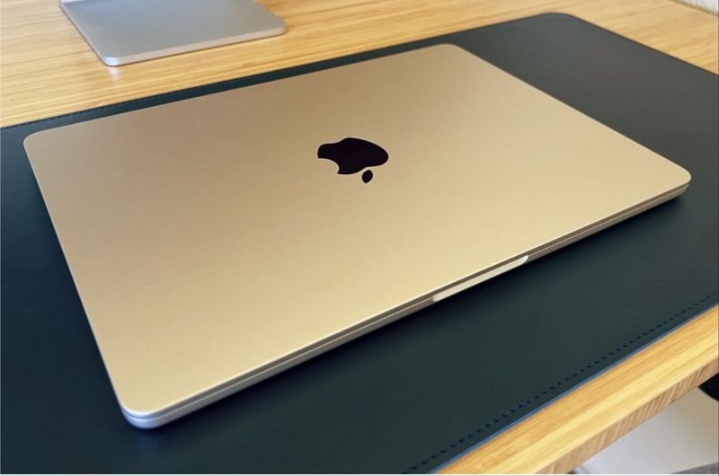 MacBook Air 13.6 M2 8 256GB серебристиый MacBook Air 13.6 M2 8 256GB серебристиый