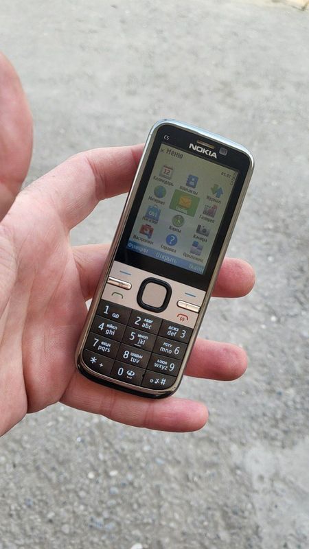 Nokia C5.00 sotladi uz imeya otkan