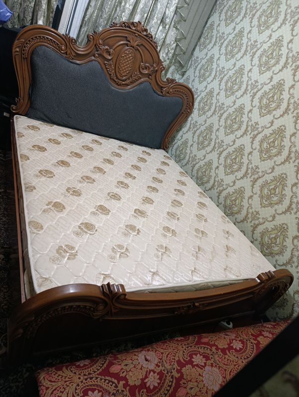 Divan 2 kishilik. Divan 2 kishilik.