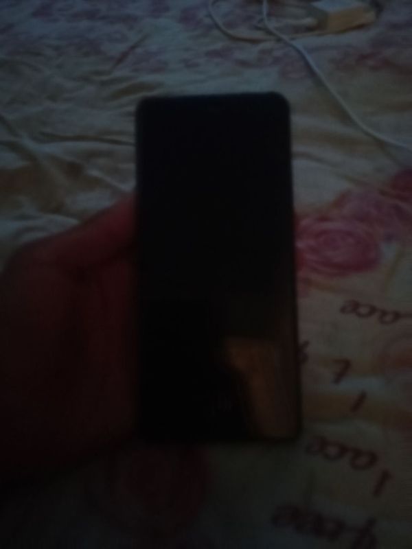 Tilifon kirishgasi alishgan Tilifon kirishgasi alishgan