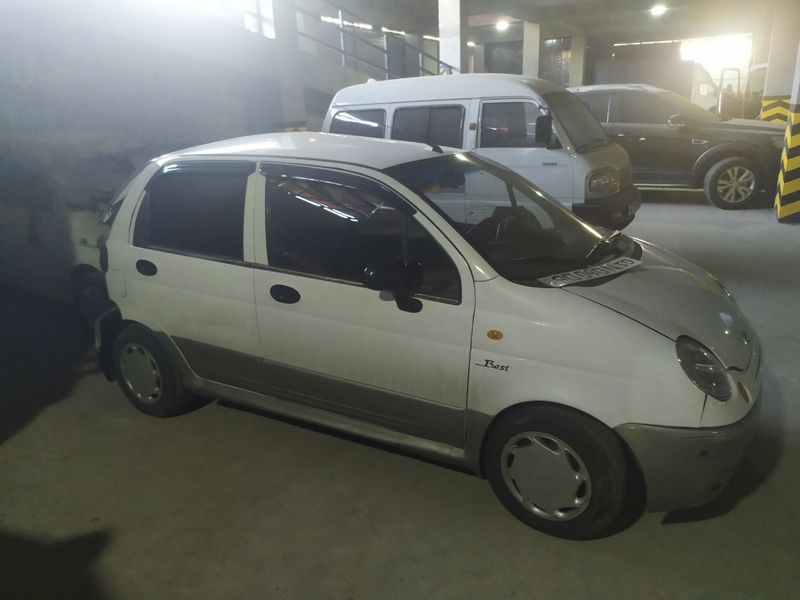 Matiz best 2010 gazi bor dtp orqadan bo'gan Matiz best 2010 gazi bor dtp orqadan bo'gan
