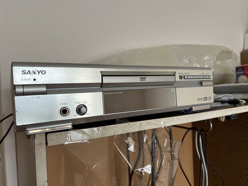 SANYO DVD-1500A Japan отличное изображение видео и супер звук