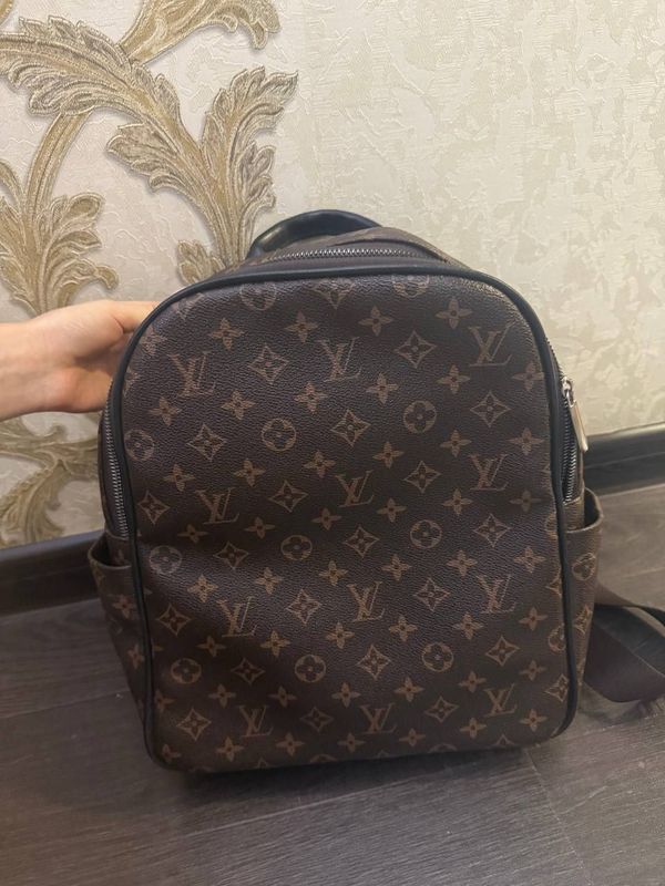 рюкзак Louis Vuitton рюкзак Louis Vuitton