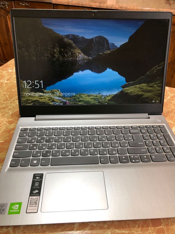 Lenovo IdeaPad 3 Lenovo IdeaPad 3