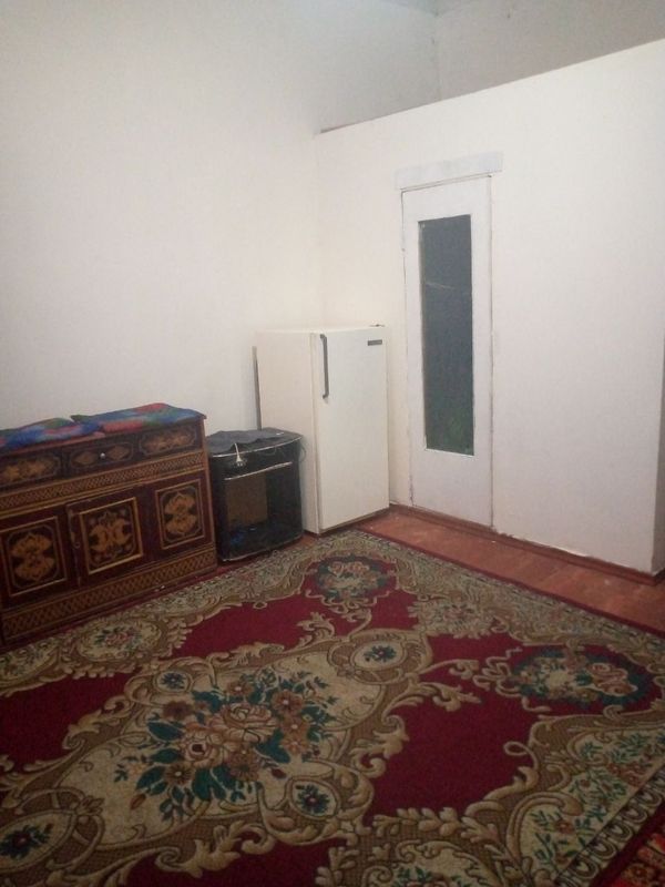 Srochna 1 xonali Kvartira Ijaraga Topshiriladi. Risiviy bozor oldida Srochna 1 xonali Kvartira Ijaraga Topshiriladi. Risiviy bozor oldida