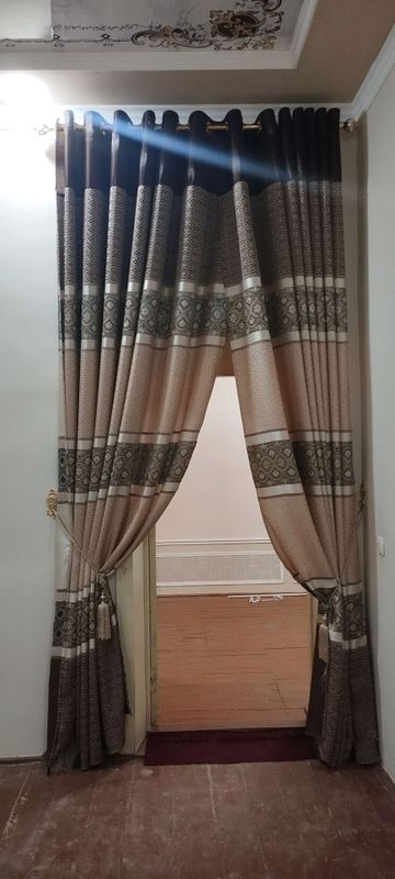 пардалар сотилади, Яна бор шунга охшаш