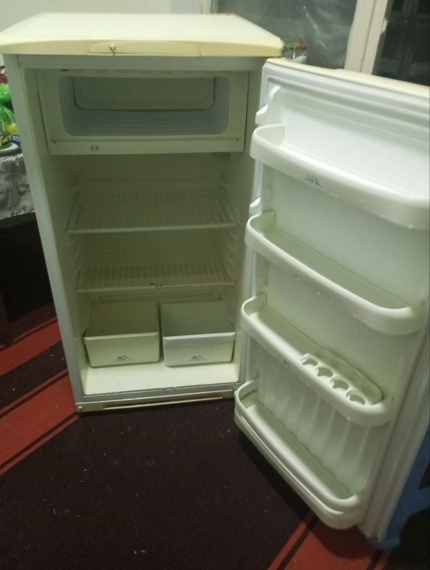 Холодильник рабочий