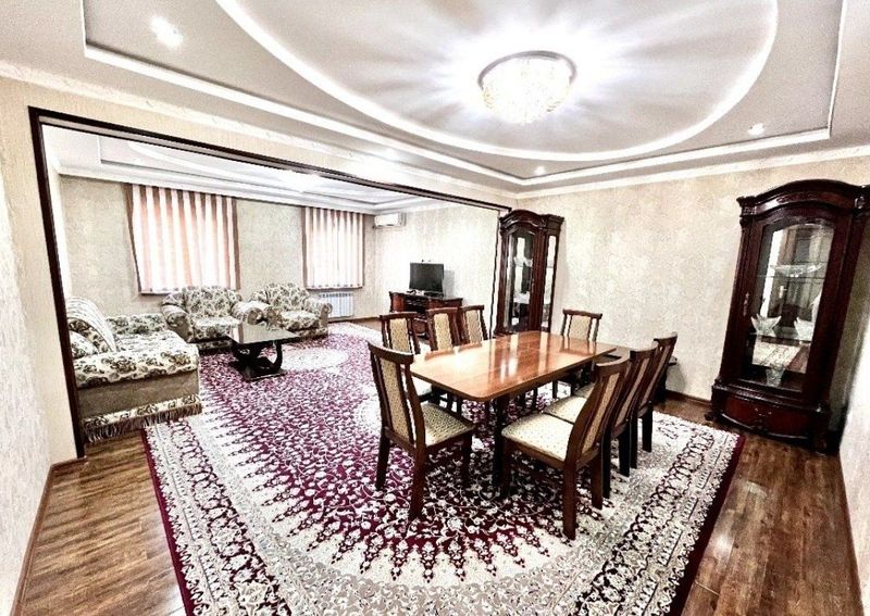 Квартира неподалёку от аэропорта Квартира неподалёку от аэропорта
