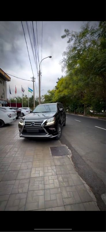 Lexus 460 cx kraska toza 1 qol moshina prabek 54000 min ful varianti Lexus 460 cx kraska toza 1 qol moshina prabek 54000 min ful varianti