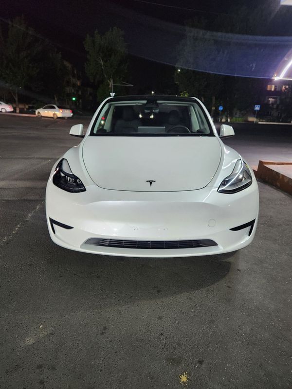 Tesla model Y 2024 Tesla model Y 2024