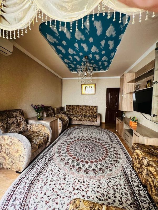 Аренда квартира Парус