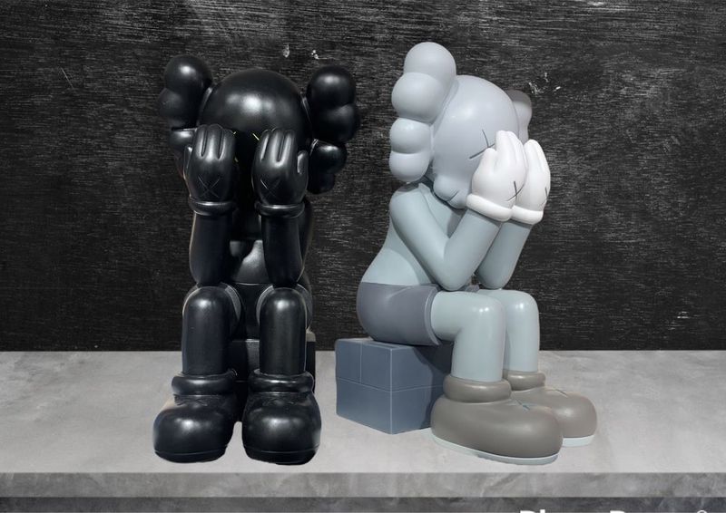 Фигурки KAWS в размер 28,37см