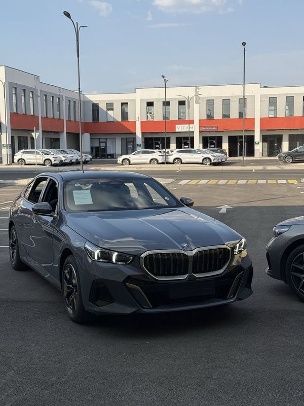 Bmw i5 35L v nalichii Bmw i5 35L v nalichii