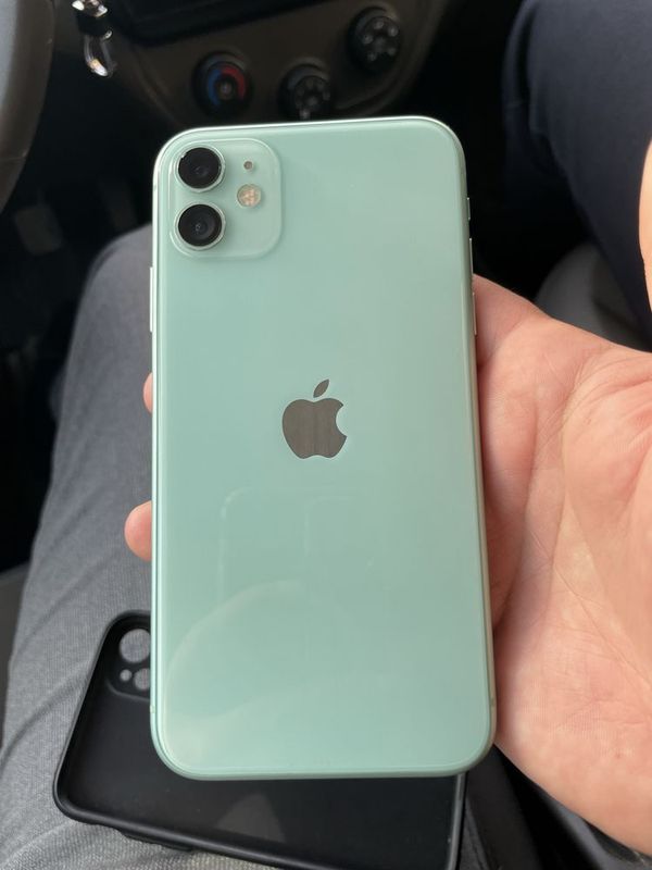 Iphone 11. Sotiladi