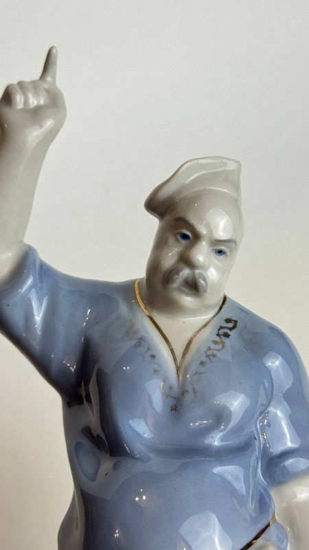 Большая фарфоровая статуэтка повар и кот ЗХК Полонне Большая фарфоровая статуэтка повар и кот ЗХК Полонне