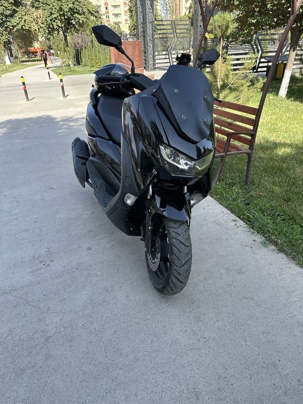 yamaha N max Skutr srochni !!!
