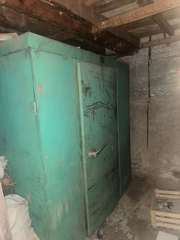 Продается камерный холодильник 2на 2 высота 2 метра Продается камерный холодильник 2на 2 высота 2 метра