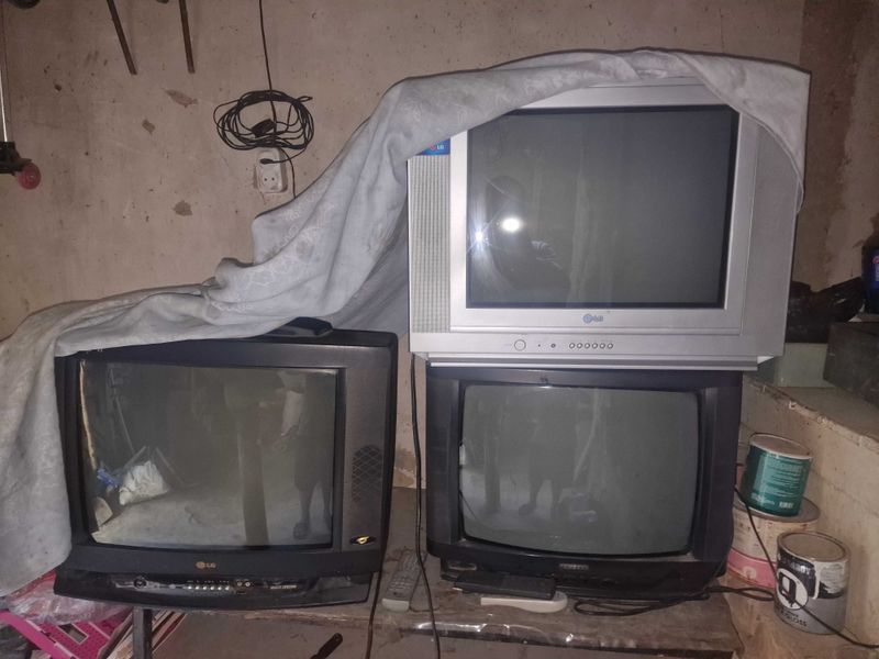 Televizor hammasi iwlidi Televizor hammasi iwlidi