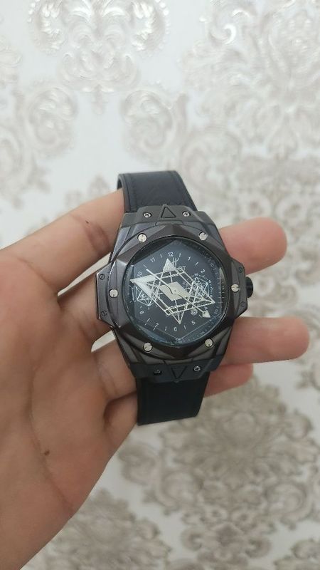 HUBLOT soat sotilad HUBLOT soat sotilad