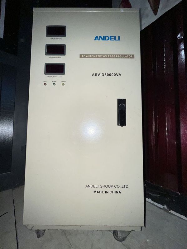 Стабилизатор Andeli ASV-D30000VA Стабилизатор Andeli ASV-D30000VA
