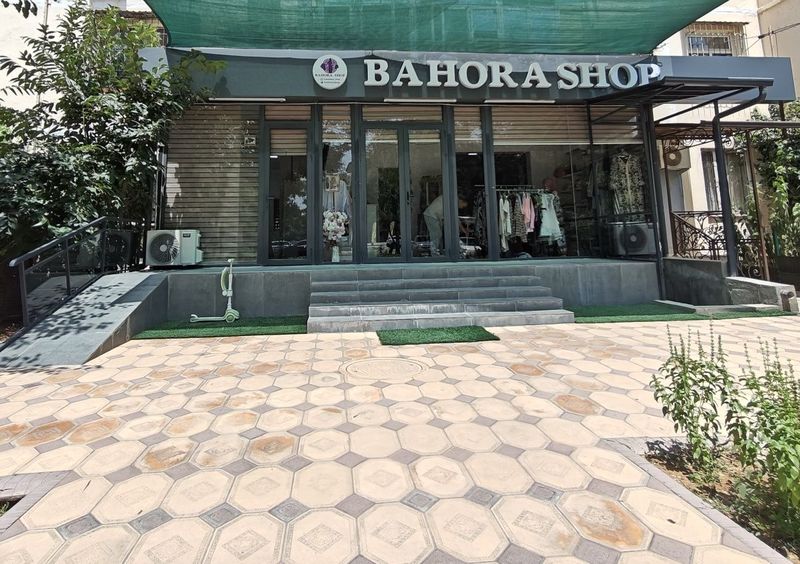 Ижарага нотурар бино/офис/дўкон (под офис) Ижарага нотурар бино/офис/дўкон (под офис)
