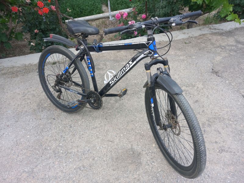 Velosipet sotiladi narxi 800 000 Velosipet sotiladi narxi 800 000