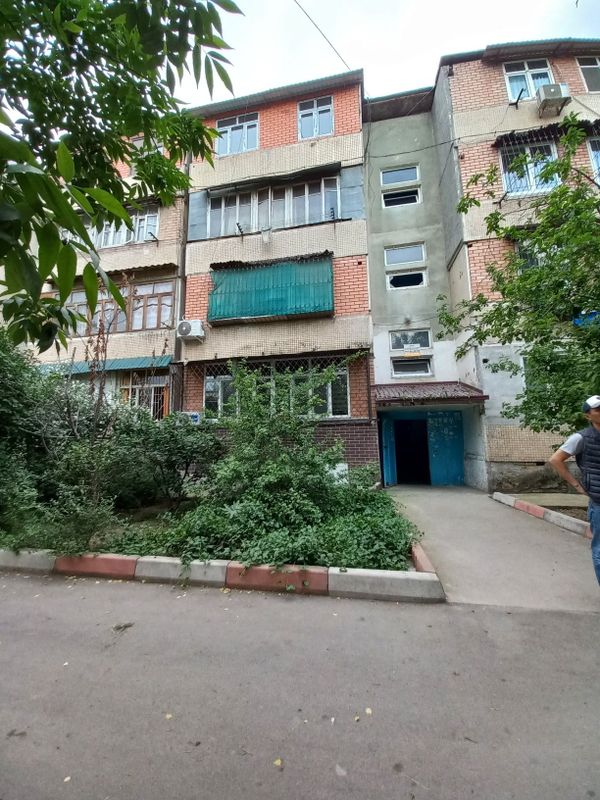 Авиасозлар-2. Кадешева. Школа 151 Авиасозлар-2. Кадешева. Школа 151