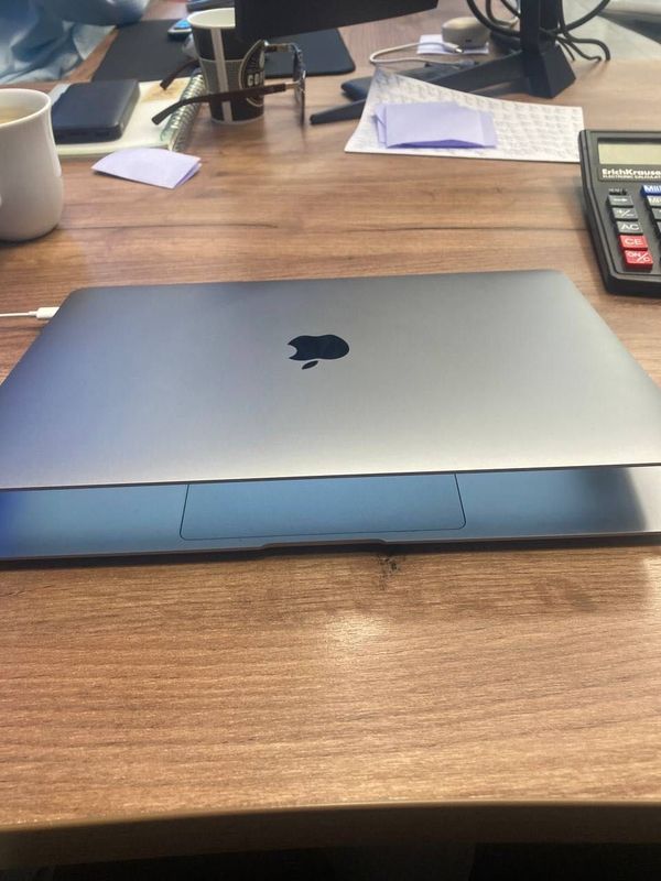 MacBook Air m1 8 гб