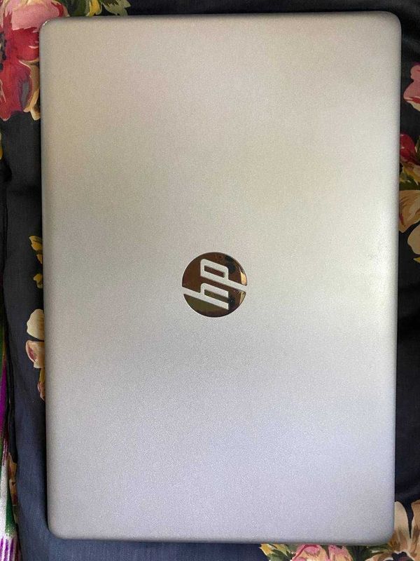 Hp kampyuter idyalni 320$ kelishamiz Hp kampyuter idyalni 320$ kelishamiz