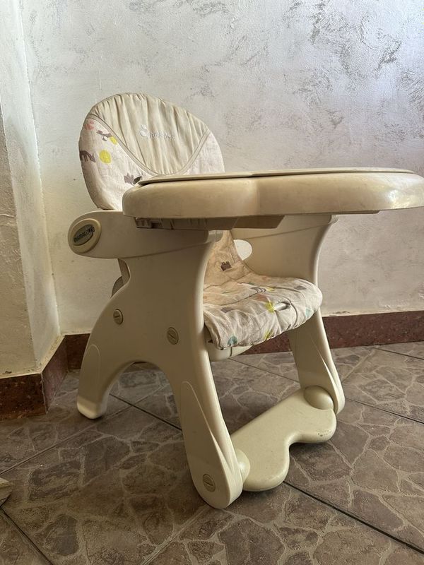 Коляска, кормящий столик для детей Коляска, кормящий столик для детей