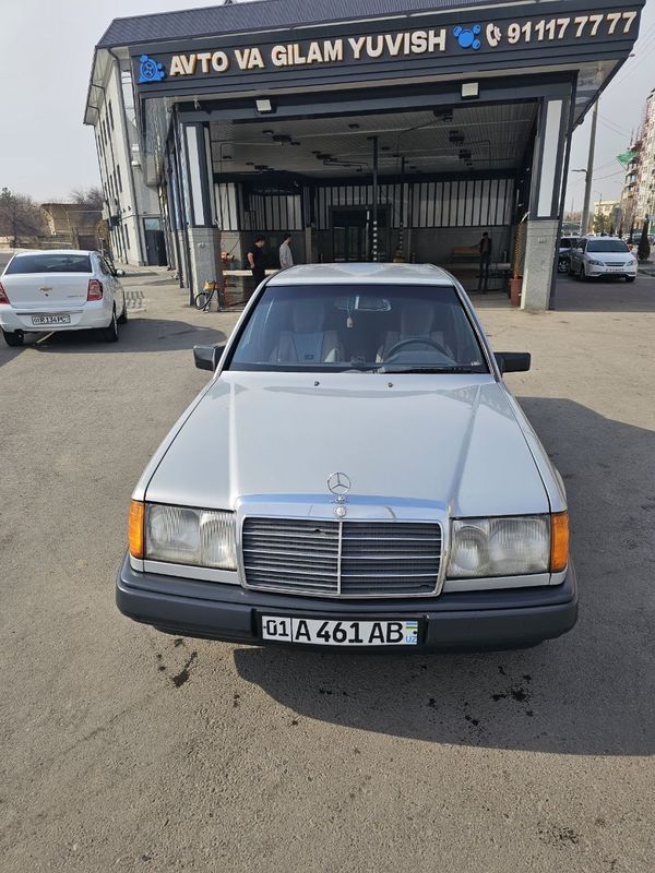 Mercedes benz 124