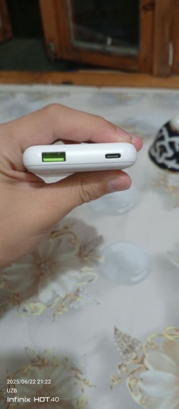 Power bank sotiladi holati alo Power bank sotiladi holati alo