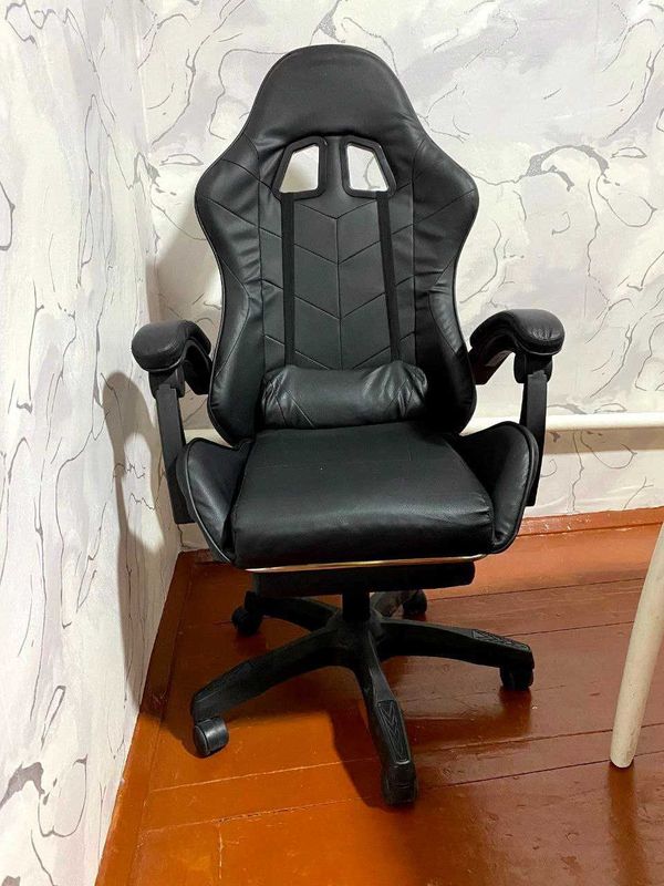 Kreslo sotiladi — Gamer/Ergonomik model Kreslo sotiladi — Gamer/Ergonomik model
