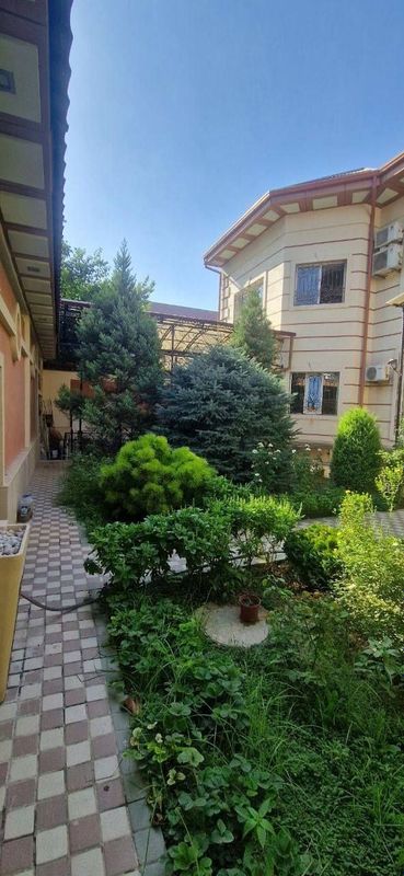 срочно продается участок 5-соток Луначарского 3-уровень 7-комн 4-сануз срочно продается участок 5-соток Луначарского 3-уровень 7-комн 4-сануз
