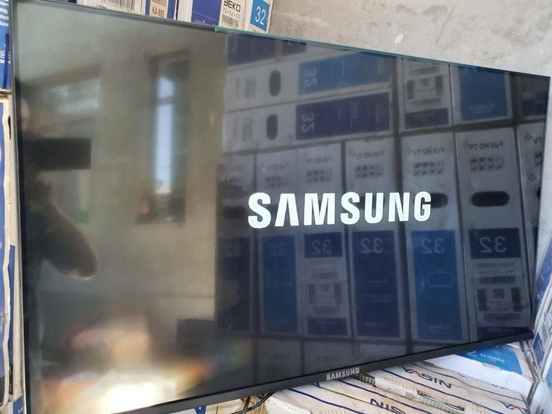 Телевизор 32 смарт Smart tv