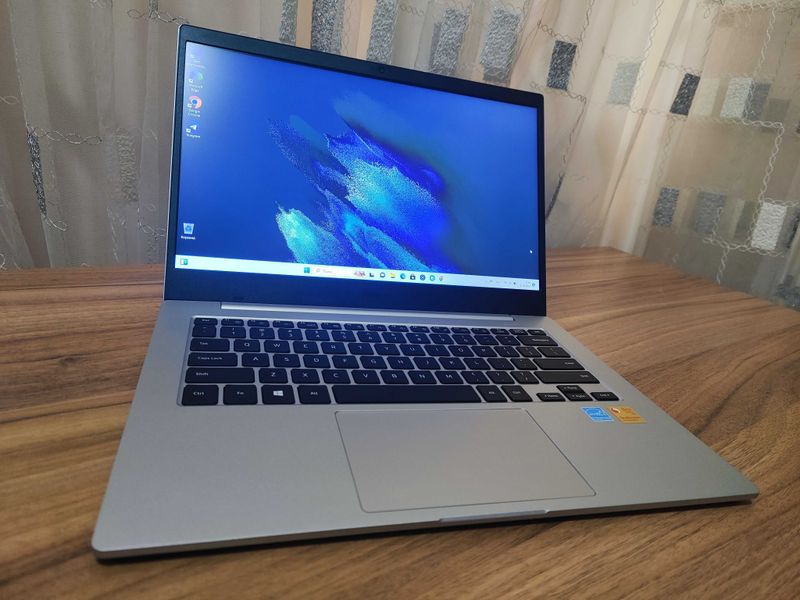 Samsung Galaxy Book Go Samsung Galaxy Book Go