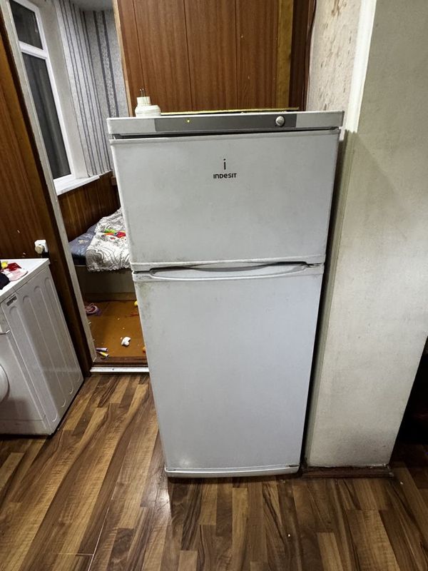 Холодильник indesit Холодильник indesit