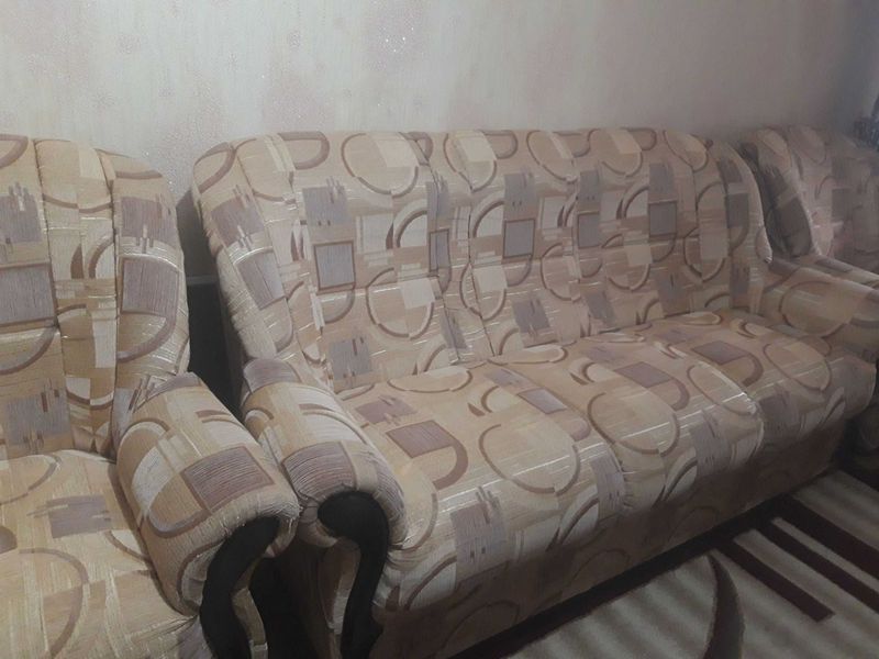 Divan kreslo sotiladi Divan kreslo sotiladi