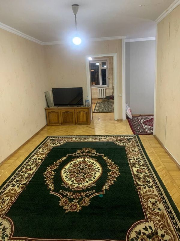 СДАЁТСЯ 2-х комнатная в центре. Урда. СДАЁТСЯ 2-х комнатная в центре. Урда.