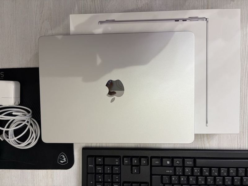 Macbook Air M2 | 16GB | 256GB Silver