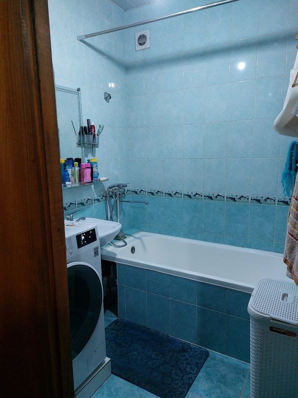 Продам 2 комнатную 64 кв Учтепа 15 Продам 2 комнатную 64 кв Учтепа 15