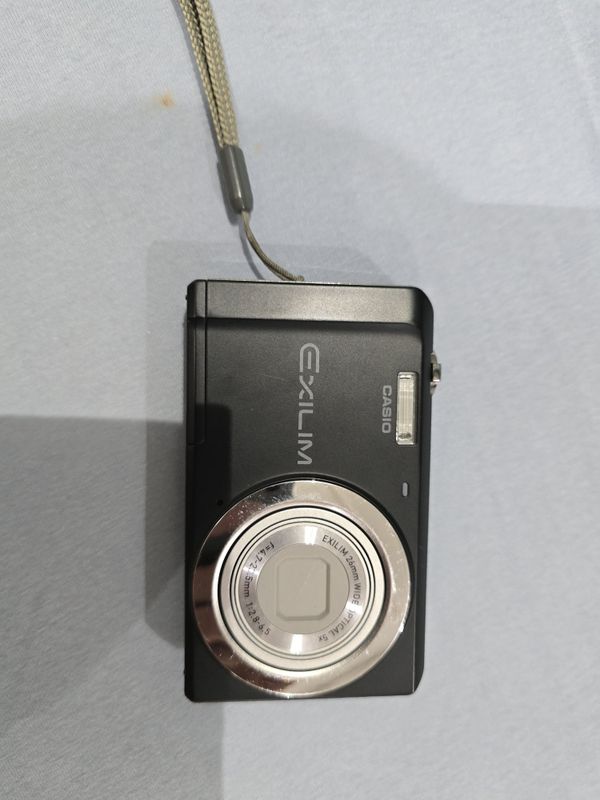 Фотоаппарат CASIO Фотоаппарат CASIO