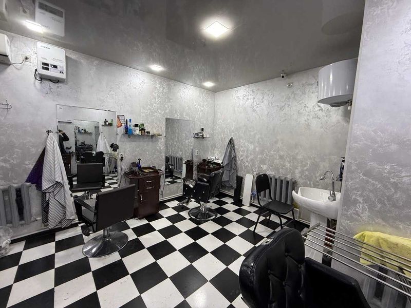 Salon uchun kreslo Salon uchun kreslo